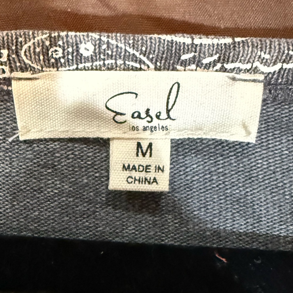 Easel Charcoal Patterned Tunic Top - image 5